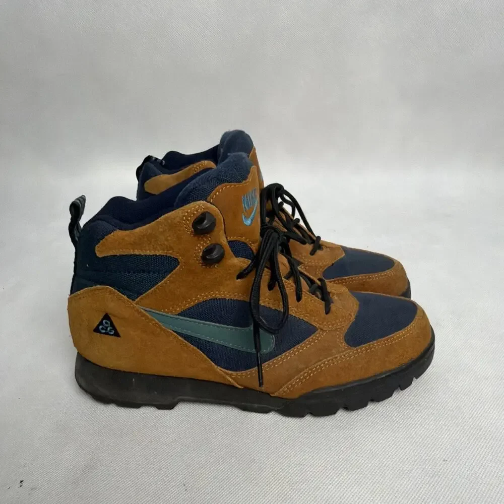 Vintage 1995 Nike ACG Hiking Boots Brown Navy Blue Suede 950204-IA Mens 7.5